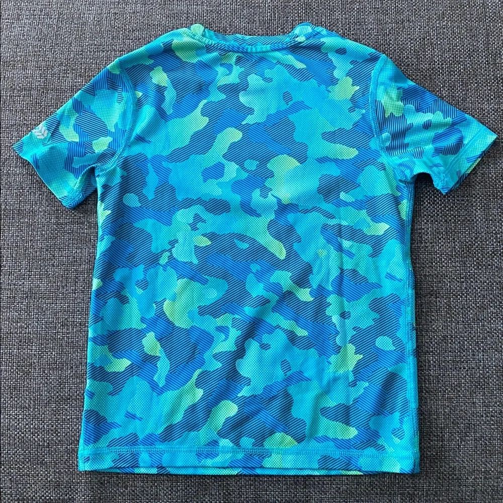 ⭐️ Boys S 6/7 Blue Camo Athletic T-Shirt, all in motion Target, Camouflage
